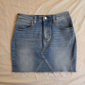 Wrangler sz 27 Denim Raw Hem Mini Skirt